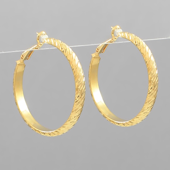 40mm Textured Metal Hoops - Picture 1 of 2